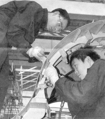 “梟龍04”月底首飛