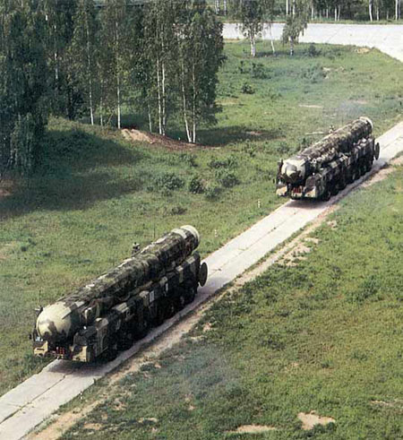 能突破美反導(dǎo)系統(tǒng) 俄白楊導(dǎo)彈師遁于森林