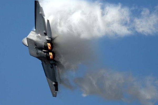 美F-22隱身戰斗機