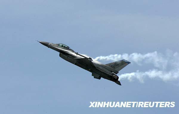 美國F-16戰(zhàn)斗機(jī)