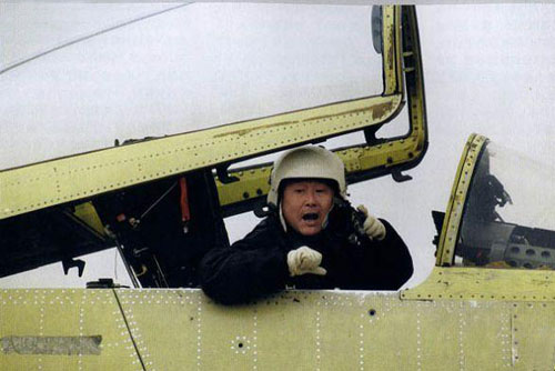 殲10戰機首次試飛的部分歷史照片對外公開