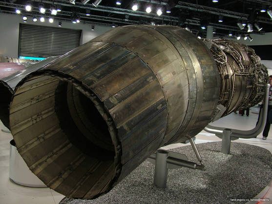 俄羅斯開始測試五代戰機用117S新型發動機[組圖]