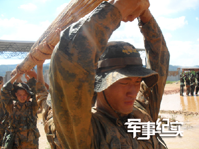 現(xiàn)實(shí)版老A 解密中國(guó)反恐精英訓(xùn)練