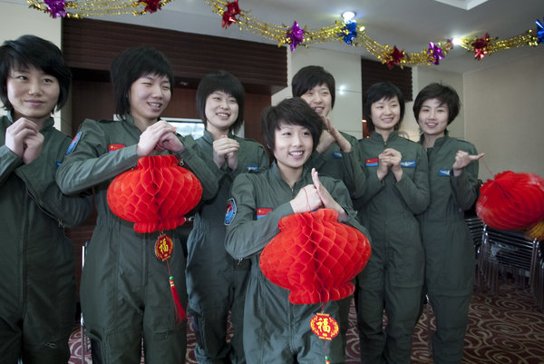 難得悠閑 殲擊機女飛行員的場下生活