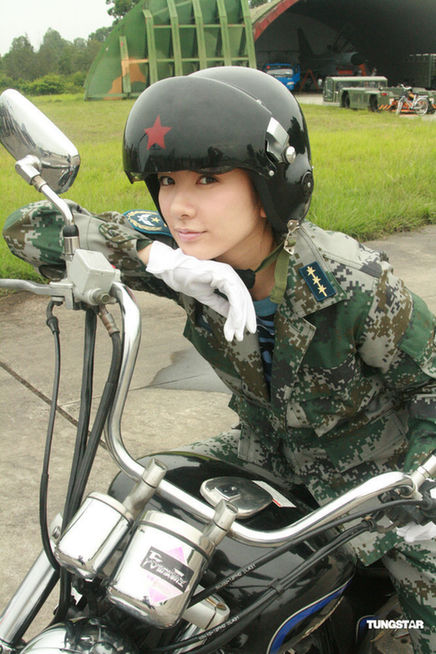 《殲十出擊》定妝照劇照曝光[組圖]