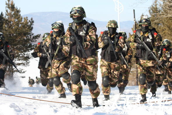 處突搶險爭先 武警鶴崗支隊被譽