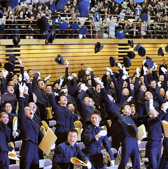日本國防學院舉行畢業典禮