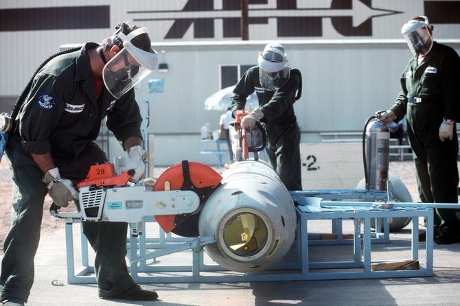美軍用電鋸暴力銷毀陸基“核戰(zhàn)斧”