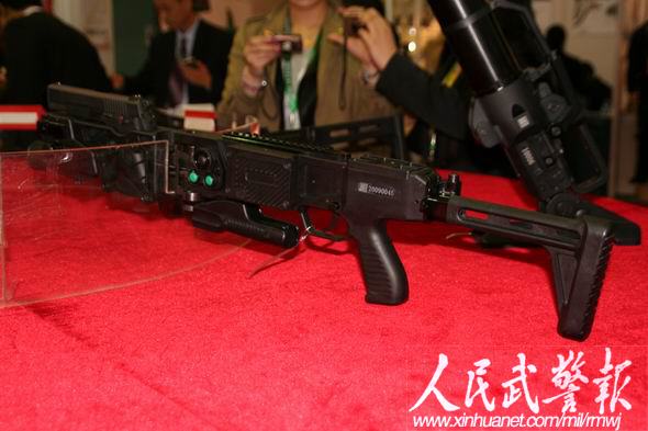 國際警用裝備博覽會：武警研發槍械受關注