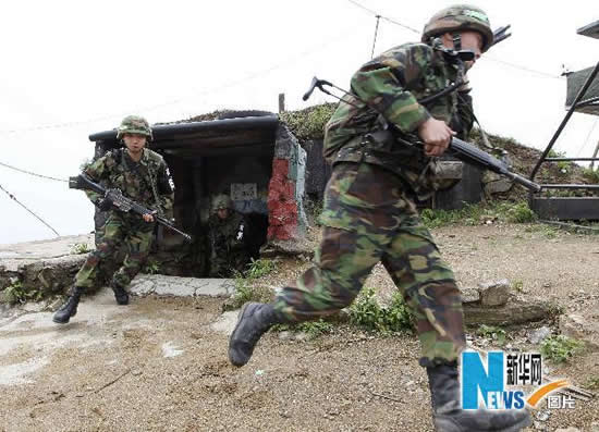 組圖：韓國軍隊(duì)在韓朝邊界舉行軍演