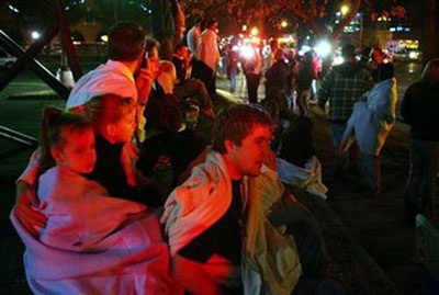 美兩大名城同天發生槍擊事件 至少10人死多人傷