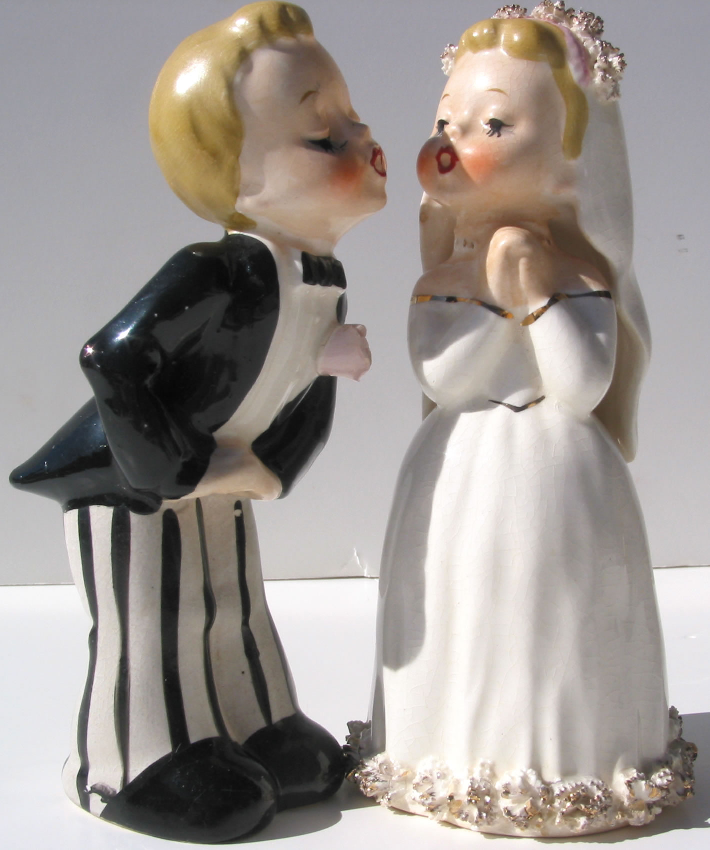 14對(duì)新人帝國(guó)大廈集體完婚