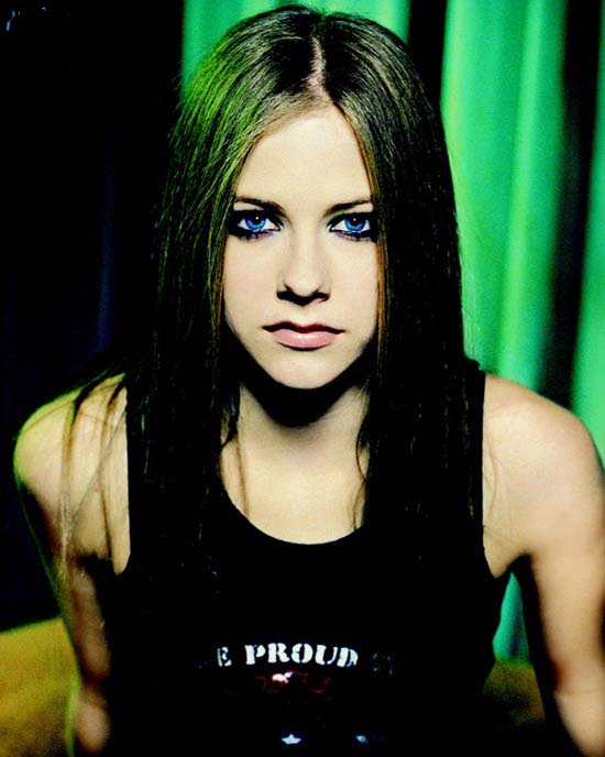 艾微兒?拉維妮1