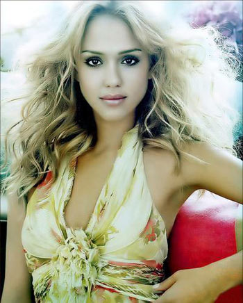 好萊塢新超級(jí)“花瓶”杰西卡?阿爾芭