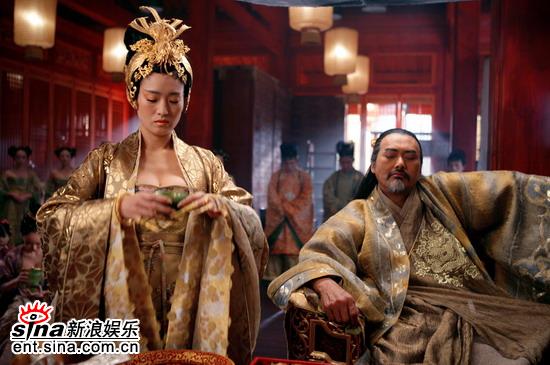 張偉平帶《黃金甲》回老家沈陽點(diǎn)映