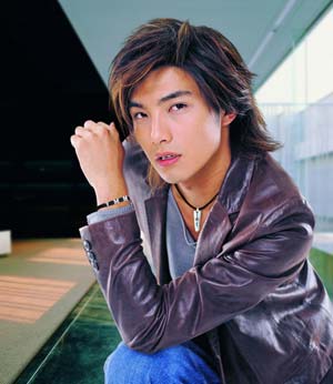 “面子”保養 型男不輸美女