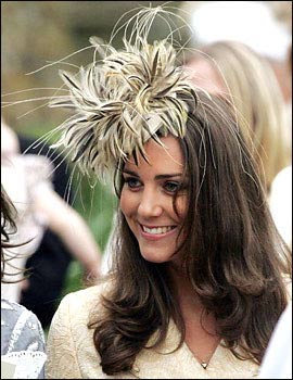 威廉和哈利王子兩人女友關系陷入僵局(圖)