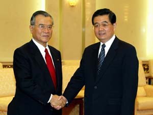 日公明黨代表批評外務省凍結對華貸款