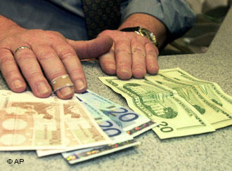 中國應減持美元國債？央行研究外匯管理