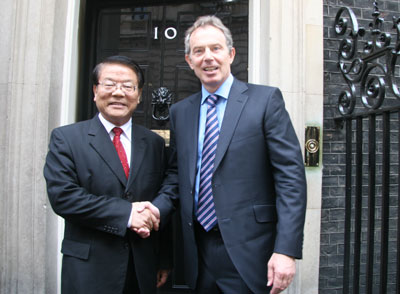 英國(guó)首相布萊爾會(huì)見(jiàn)國(guó)務(wù)院新聞辦主任蔡武