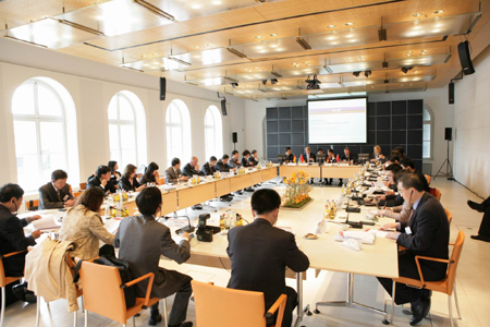 蔡武：中國開放戰略互利共贏 發展促進和平