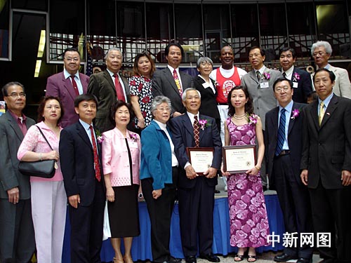 美國伊州州務卿慶祝亞裔月向杰出亞裔授獎