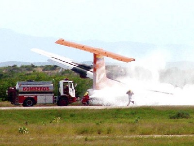 委內瑞拉載51人客機墜毀14人死33人傷