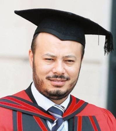 反對派宣稱控制首都 卡扎菲不知所蹤妻兒“就擒”