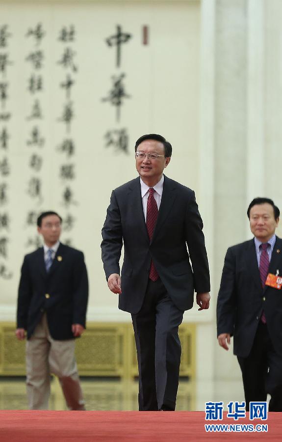 外交部長(zhǎng)楊潔篪答記者問(wèn)