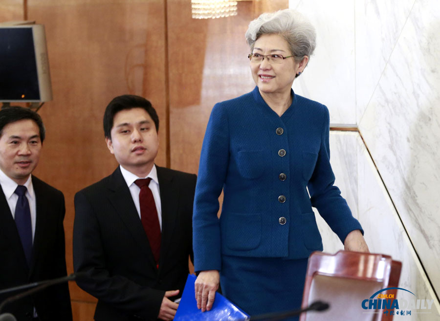 十二屆全國人大二次會議舉行新聞發布會 傅瑩答記者問