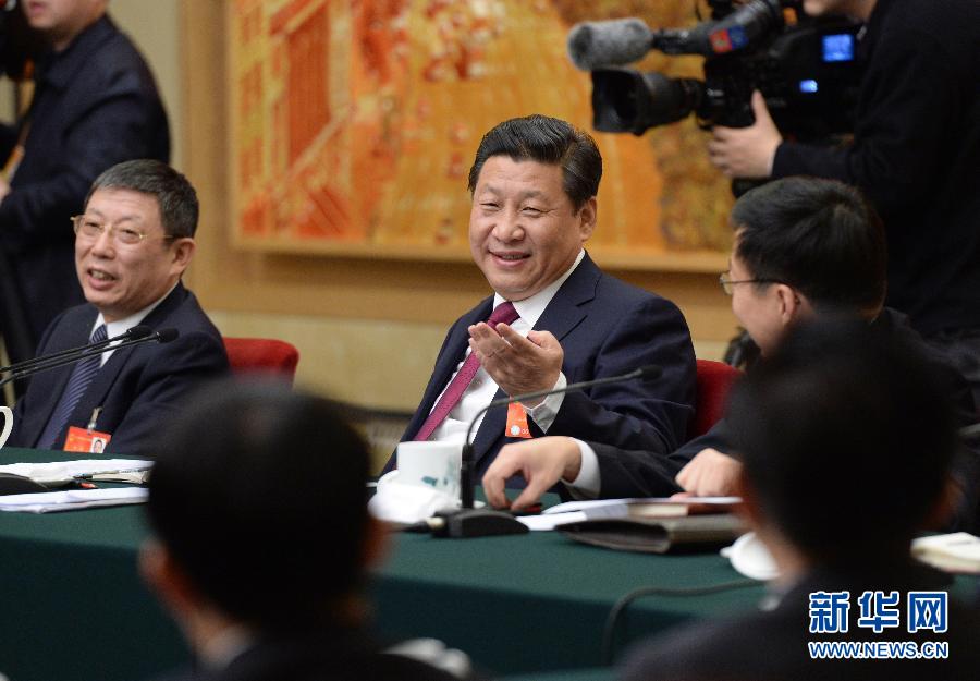 習(xí)近平參加上海代表團(tuán)審議時(shí)強(qiáng)調(diào)：百舸爭(zhēng)流，奮楫者先