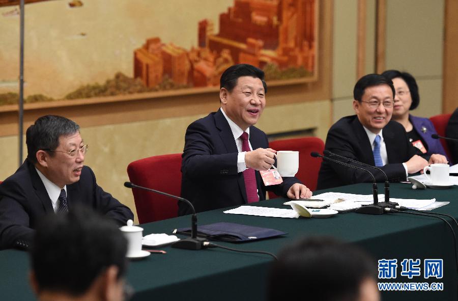 習(xí)近平參加上海代表團(tuán)審議時(shí)強(qiáng)調(diào)：百舸爭(zhēng)流，奮楫者先