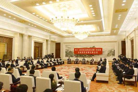 李克強：治霾要在煤炭清潔使用上尋突破