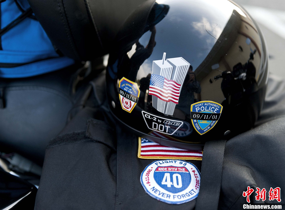 摩托車隊(duì)穿越美國(guó)大陸 紀(jì)念9·11十周年