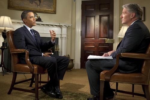 奧巴馬一日五次脫口秀 給美國(guó)人“洗腦”外加倒苦水