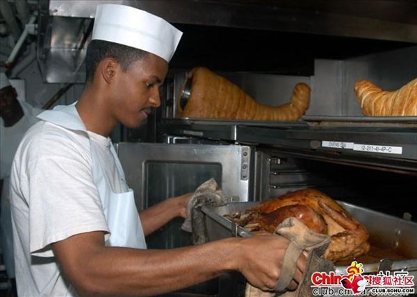 看了這個你就知道為啥美軍很多胖子