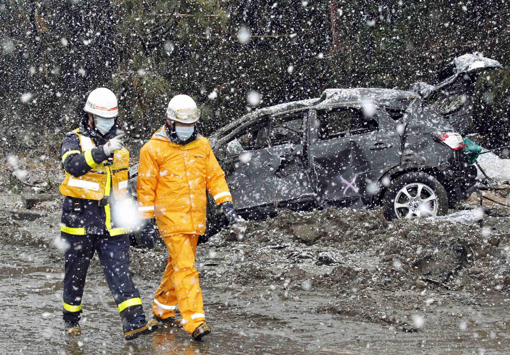 日本仙臺(tái)重災(zāi)區(qū)降大雪 生活必需品供應(yīng)緊張（圖集）