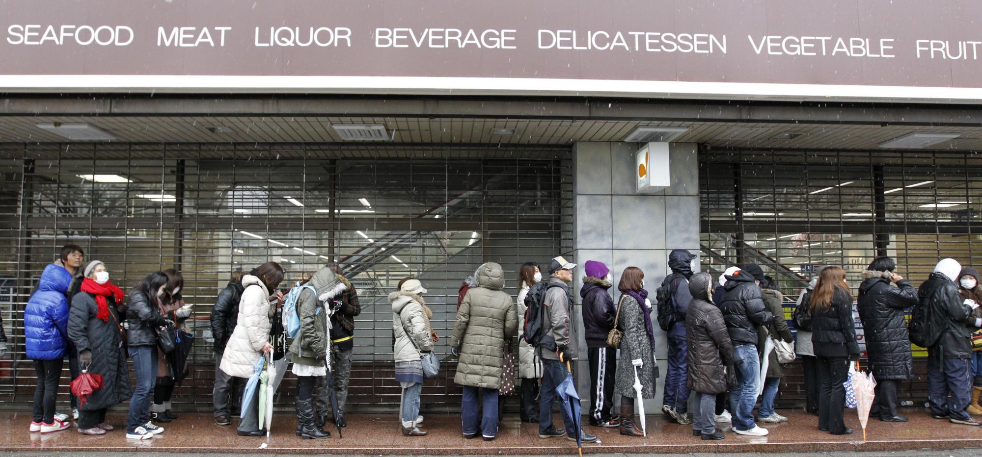 日本仙臺重災區降大雪 生活必需品供應緊張（圖集）