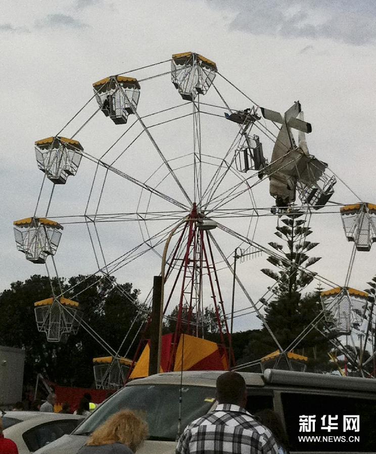 【圖】澳大利亞一輕型飛機撞上摩天輪