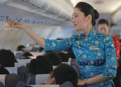 當(dāng)各地空姐遇到旗袍 誰(shuí)最美？