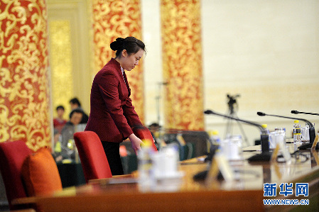 兩會因她們而美麗！