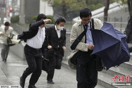 日本九州遭暴雨襲擊 數百居民避難新干線停運