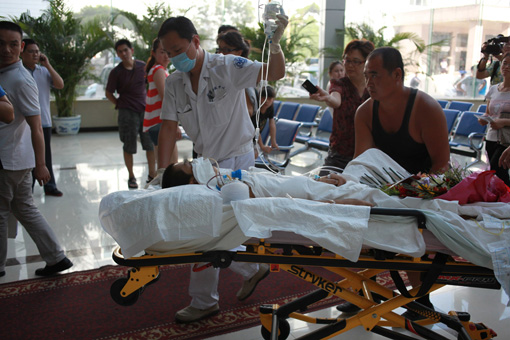 杜傳旺抵京治療 暫脫離生命危險（多圖）