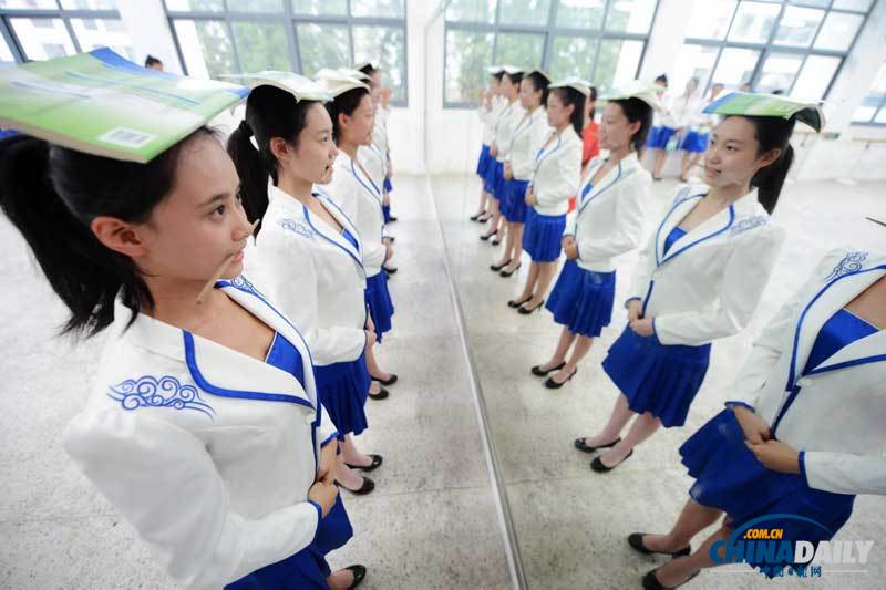 江蘇揚州：90后志愿者“魔鬼式”訓(xùn)練迎運博會
