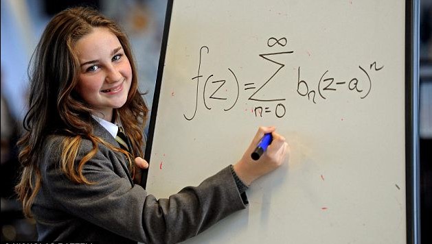 比愛因斯坦和霍金還聰明！英國12歲女孩智商為162