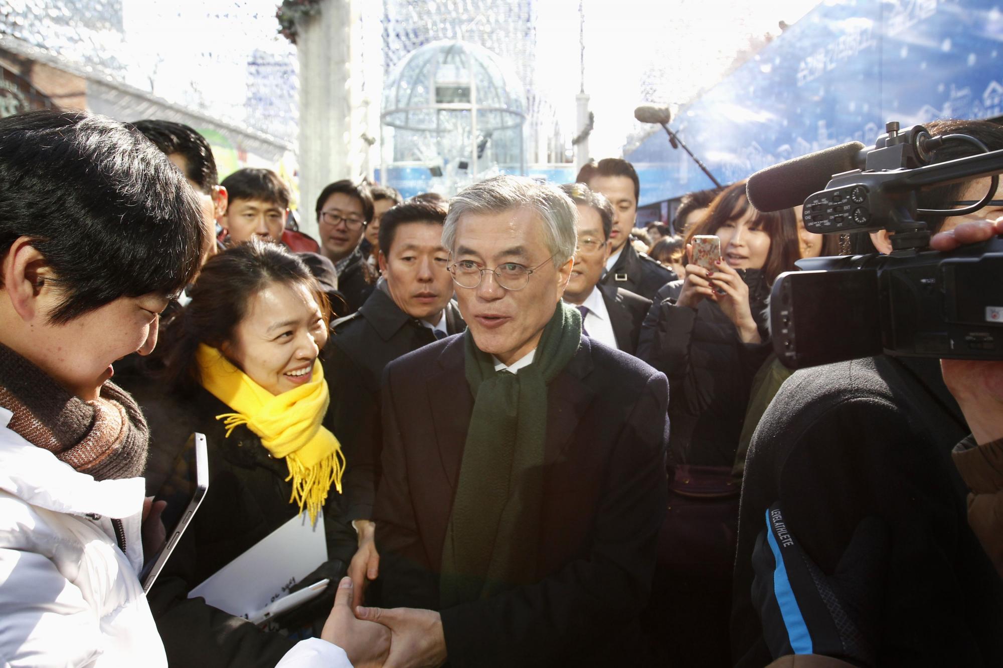 樸槿惠贏得雌雄對決 “冰公主”當選韓國首位女總統(tǒng)