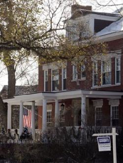 美國男子向看守奧巴馬私宅的特工吐口水 兩周后被捕