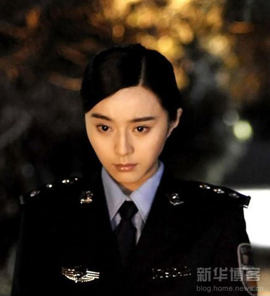 組圖:嬌柔女星軍裝照 誰最惹人愛?