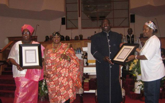 使館秘書“變身”加納部落女王 傳奇經(jīng)歷將上熒幕