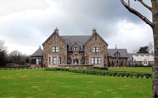 愛爾蘭地產大亨遭綁8個月被棄路邊 被刻“竊賊”